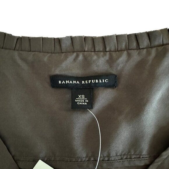 Banana Republic Silk Sleeveless Empire Waist Gray Tank Top NWT - Picture 5 of 6